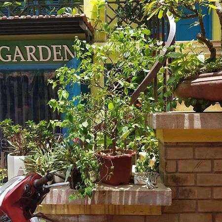 Alley Garden Homestay ハノイ市 エクステリア 写真